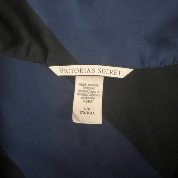 Victoria’s Secret Pajamas Set - Picture 12 of 12